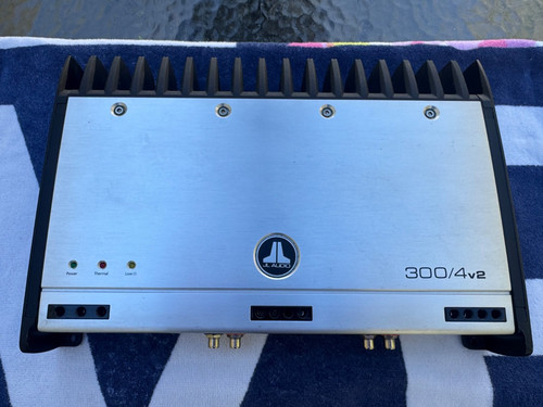 Audio 300 4v2 channel car - 4-channel,